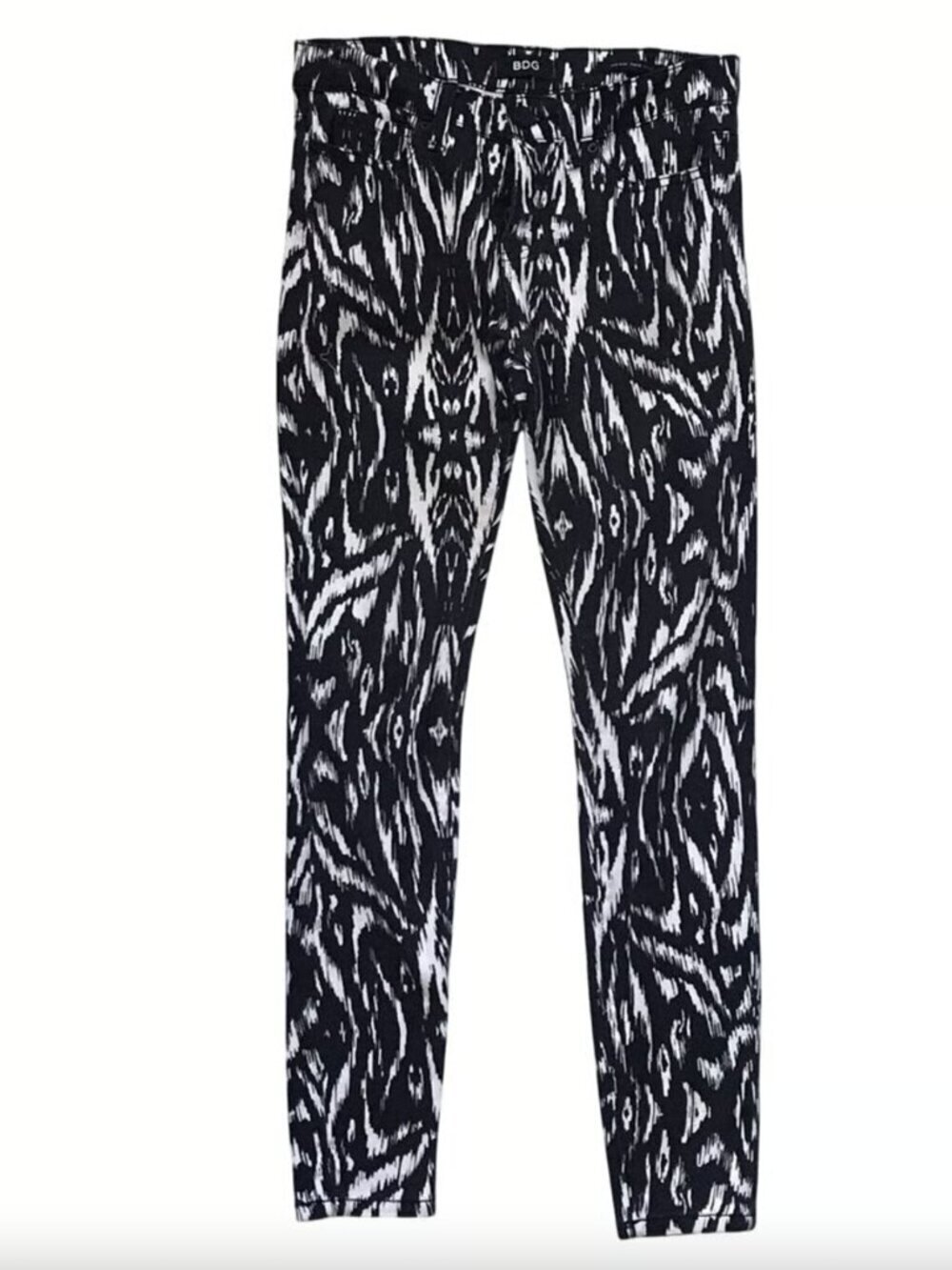 Urban Outfitters Cotton Blend BDG Black and White Printed Jeans • Size 26x29 🔴